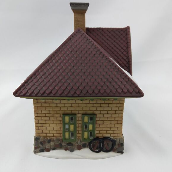 Dept 56 Apple Valley School New England Village #56172 1996-2008 - Picture 11 of 15